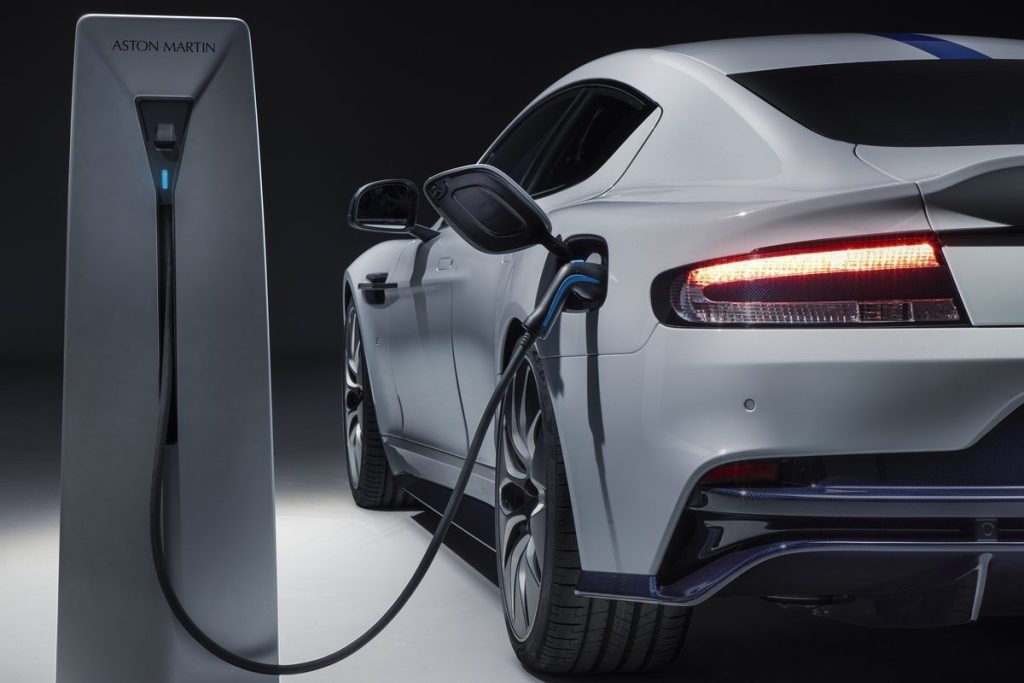 De EU is van plan om de huidige auto's te vervangen door elektrische auto's.